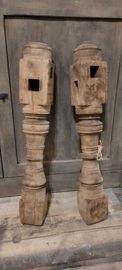 Set van twee houten ornamenten (Nr. 5)