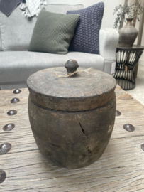 Stoere houten unieke bak met deksel
