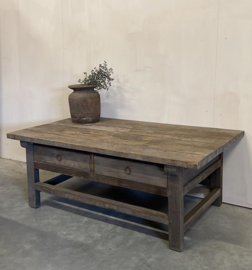 Stoere salontafel van oud hout "Jens"