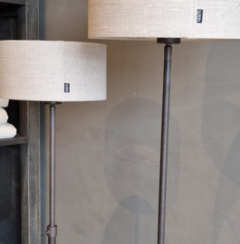 Mooie vloerlamp Robert Rusty rough brown van Luksa Home