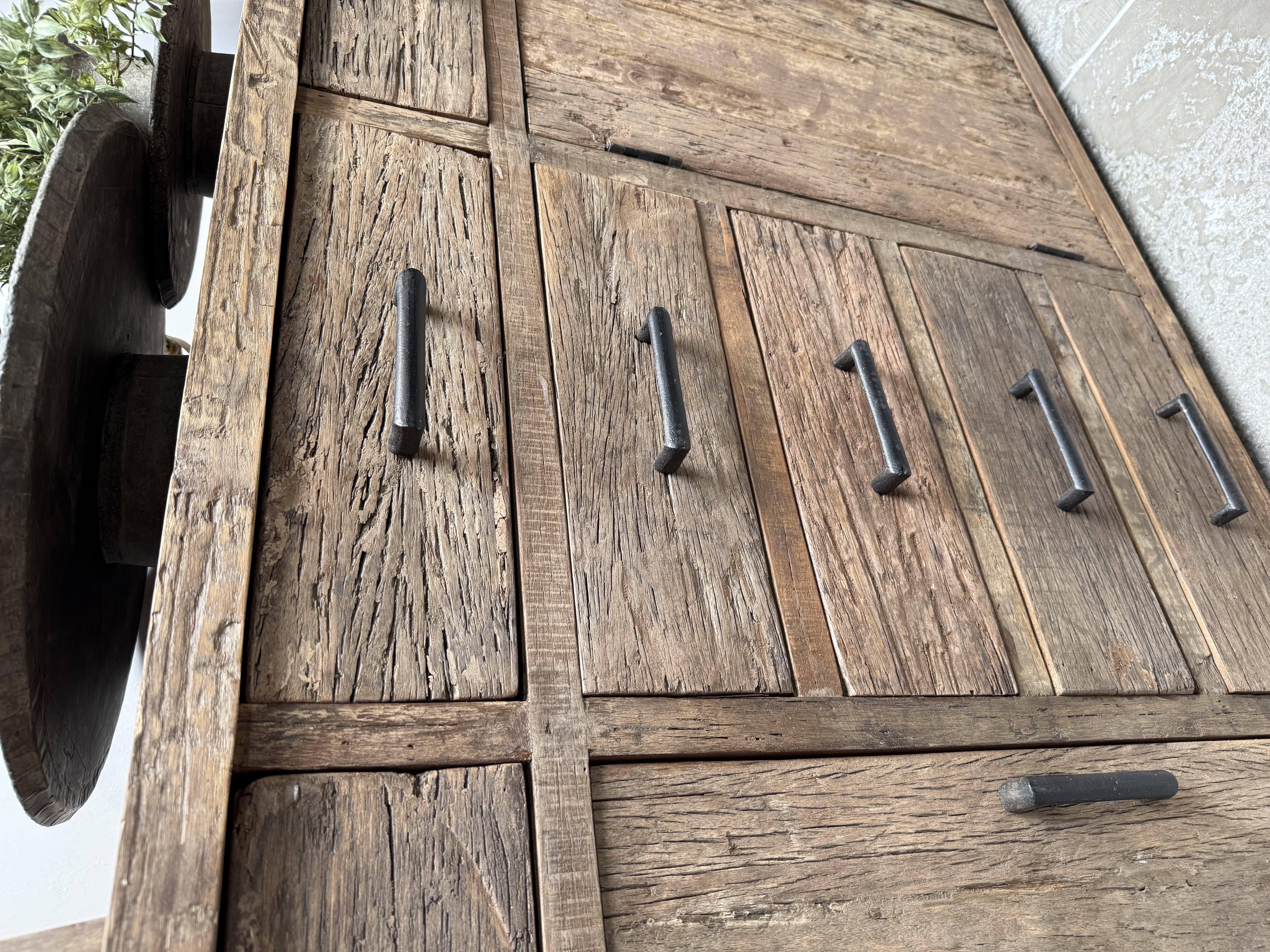 Stoer dressoir "Levv" van oud hout XXL 275 cm