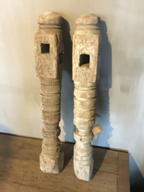 Set van twee houten ornamenten (Nr. 3)