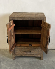 Stoere meidenkast "Levv" oud hout * LIMITED EDITION