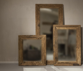 Stoere spiegel oud hout "Levv"