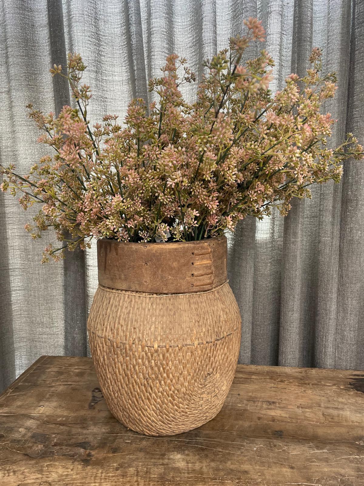 Stoere oude unieke mand