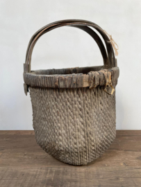 Unieke mand met hengsel