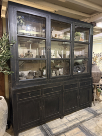 Hele stoere buffetkast 3 deurs in oud zwart "Bobbie"