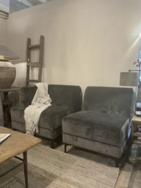 Mooie landelijk strakke fauteuil "Julia" van Bocx Interiors