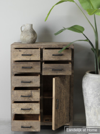 Stoere meidenkast "Levv" oud hout