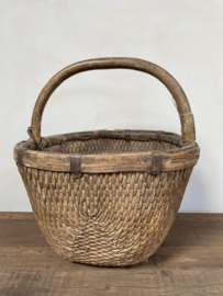 Unieke mand met hengsel