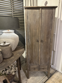 Stoere smalle kast "Raf" van oud doorleefd hout