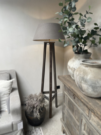 Stoere houten vloerlamp 3 poot
