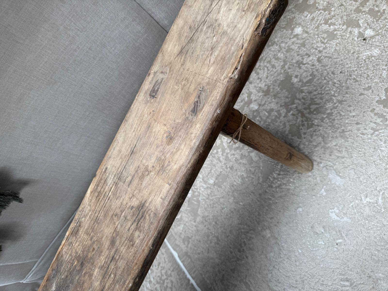 Stoer uniek bankje oud hout