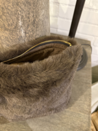 Leuk fluffy bonttasje / toilettasje bruin