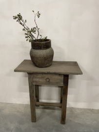 Stoere sidetable vergrijsd hout