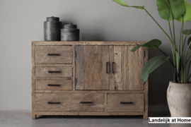 Stoer dressoir "Levv" van oud hout