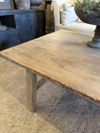 Prachtig oude unieke salontafel