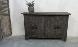 Stoer doorleefd oud dressoir 160 cm