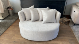 Mooie ovale  fauteuil/bankje "Kim" van Bocx Interiors