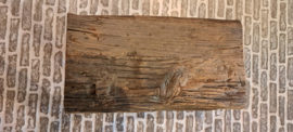 Stoer krukje van oud railway hout