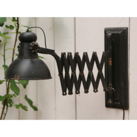 Stoere zwart metalen wandlamp met veer