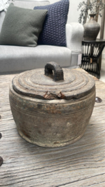 Stoere houten unieke bak met deksel