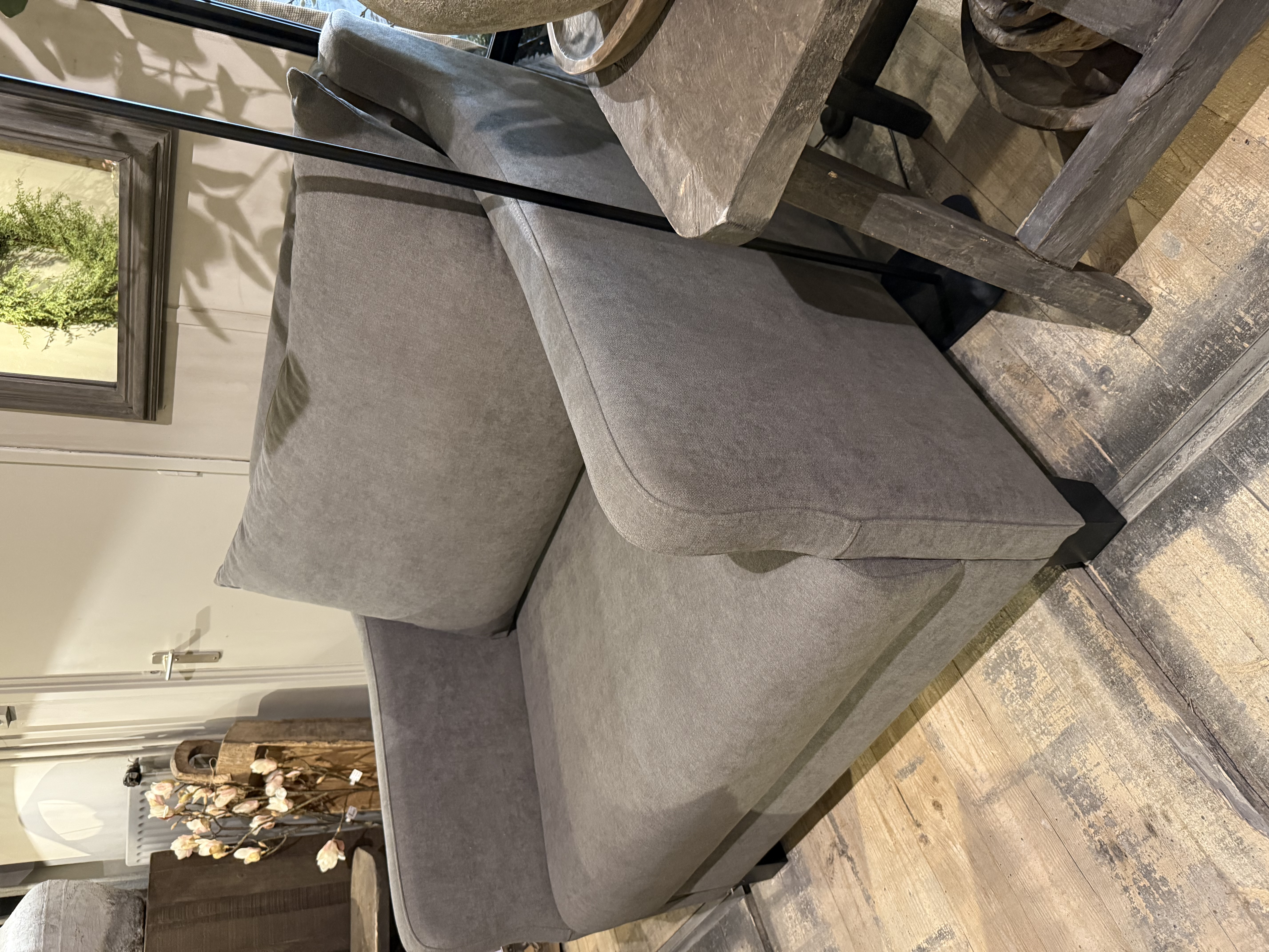 SHOWMODEL!! Landelijke stoere sobere linnen loveseat "Bento"
