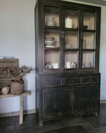 Mooie stoere buffetkast 3 deurs oud zwart "Bennie"