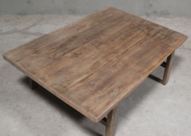 Prachtig oude unieke salontafel