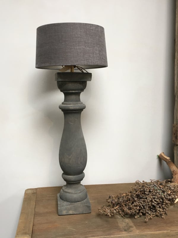 Rendezvous Knorrig Papa Prachtige houten robuuste tafellamp baluster L | Tafellampen | Landelijk at  Home