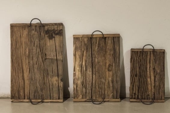Guggenheim Museum stok Voorkeur Stoer houten dienblad met handvaten oud hout -3 maten | Schalen en  dienbladen | Landelijk at Home