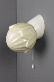 Wandlamp Bakeliet Tulp Geel met trekkoord