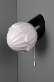 Wandlamp Bakeliet Tulp Roze met trekkoord