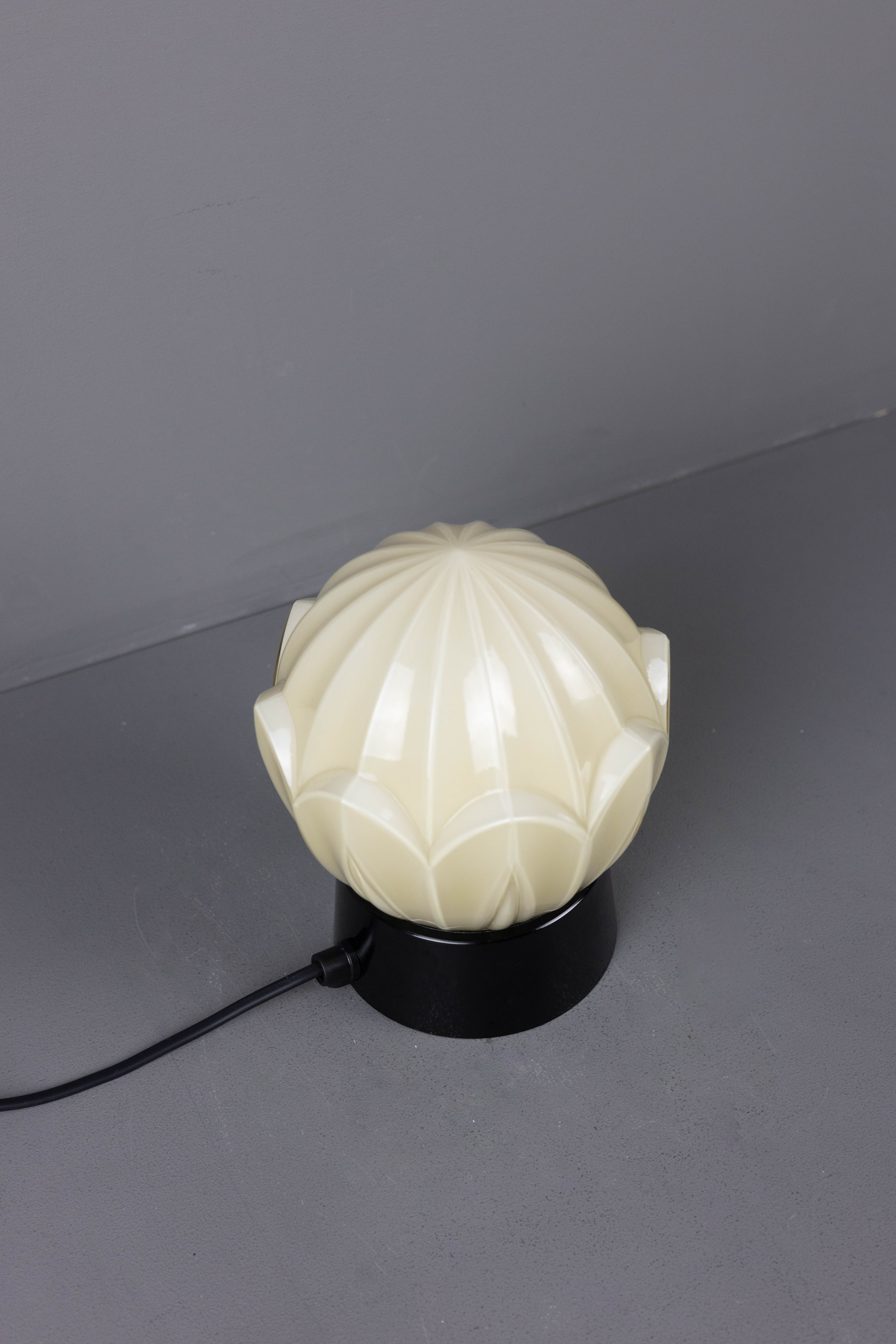 Tafellamp Bakeliet Tulp Geel