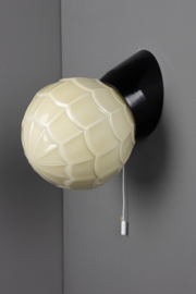 Wandlamp Bakeliet Artisjok Geel met trekkoord