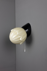 Wandlamp Bakeliet Tulp Geel met trekkoord