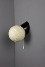 Wandlamp Bakeliet Artisjok Geel met trekkoord