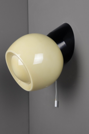 Wandlamp Bakeliet Trekkoord Bol Knop Geel