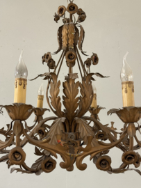 Vintage kroonluchter 8-arms met roosjes