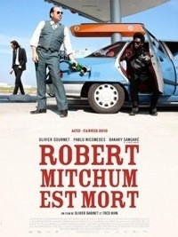 Robert Mitchum est mort (2010) Robert Mitchum Is Dead