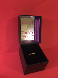 ,,Will I marry me?'' - ring