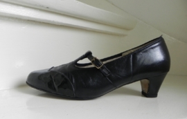 Vintage granny pumps shoes (2014)
