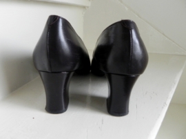 Felyrami's vintage retro Spaanse pumps (2225)