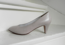 Paul Noyen vintage beige basis pumps (2426)