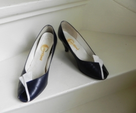 Carlini vintage peeptoe pumps (2208)