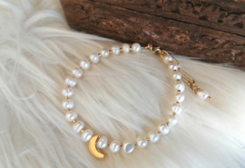 Pearls and Moon