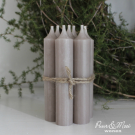 Korte Diner Kaarsjes | Taupe | Doosje 8 stuks | Branded