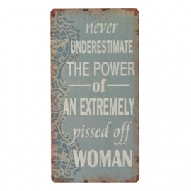 Magneet "Never underestimat the power....woman"