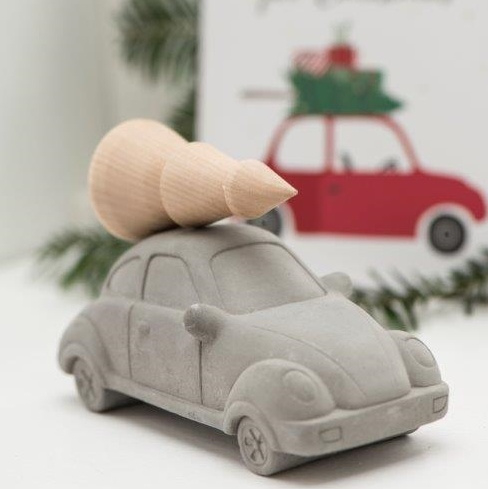 VW Kever | Beton | Kerstboom op het dak | Large