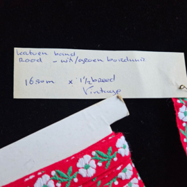 Vintage sierband bloem rood
